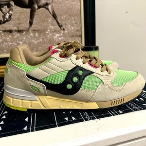 Saucony shoes men’s 10.5.